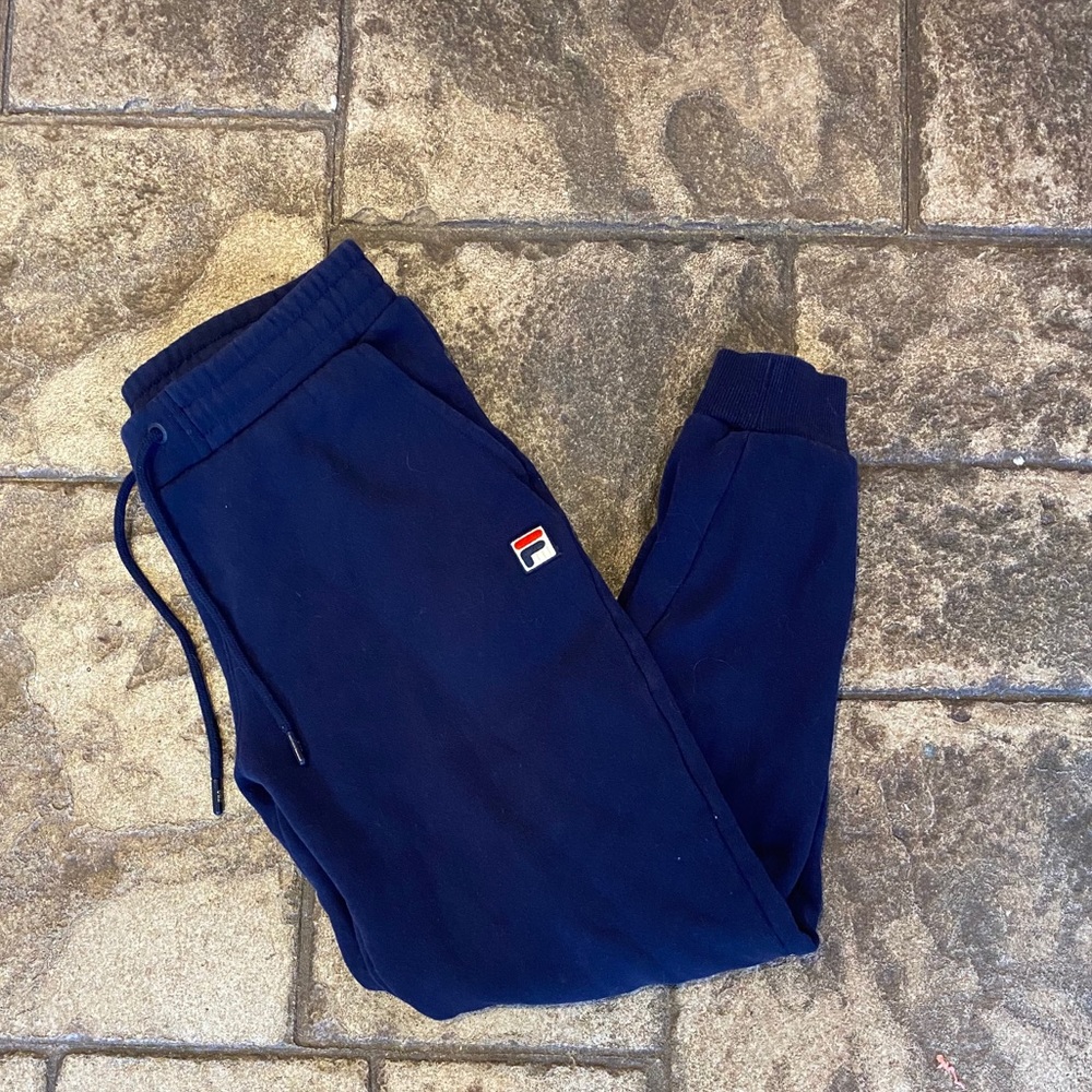 FILA NAVY BLUE SWEATPANTS SIZE SMALL